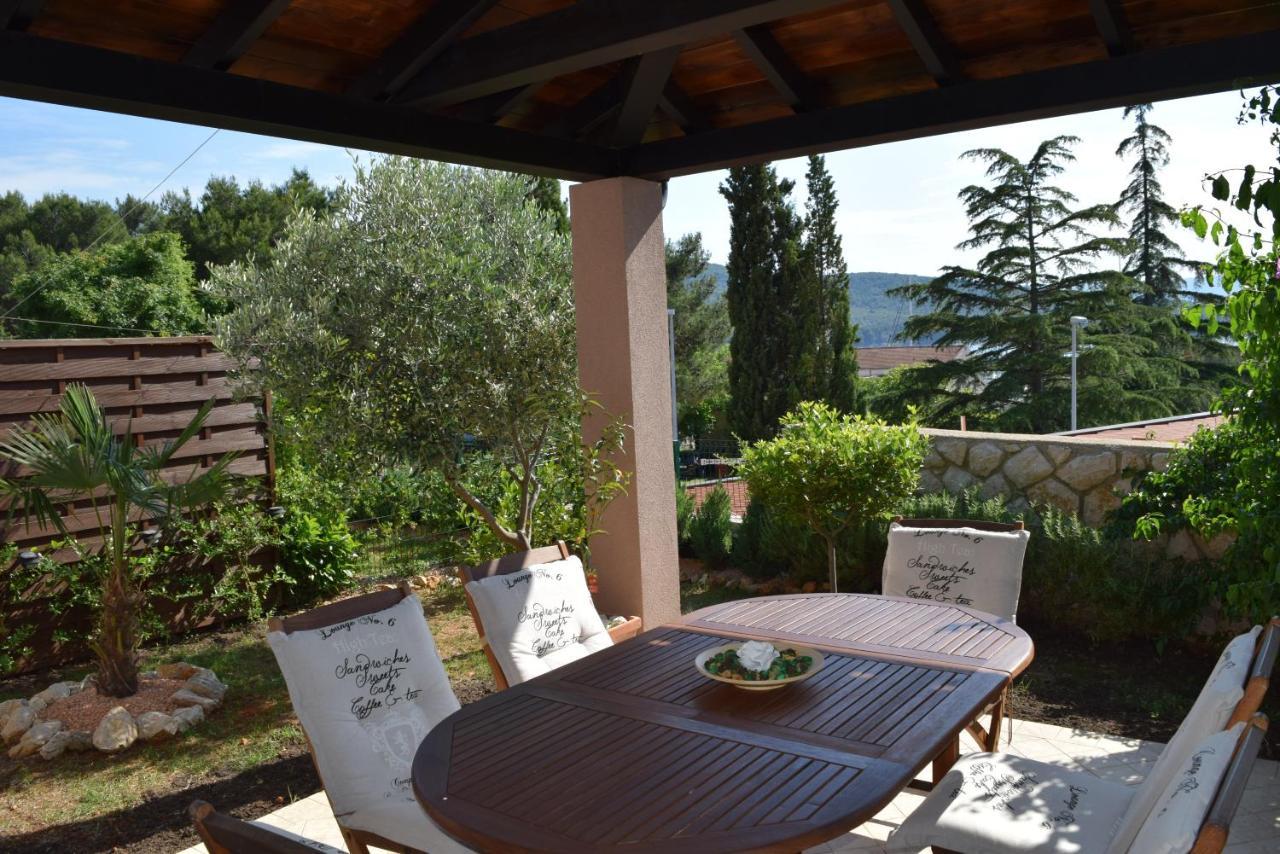 Villa Mio Mare Cres Bagian luar foto